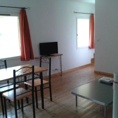 Le Bon Air Est Dans Le Pre Apartment Champagnac  Exterior photo